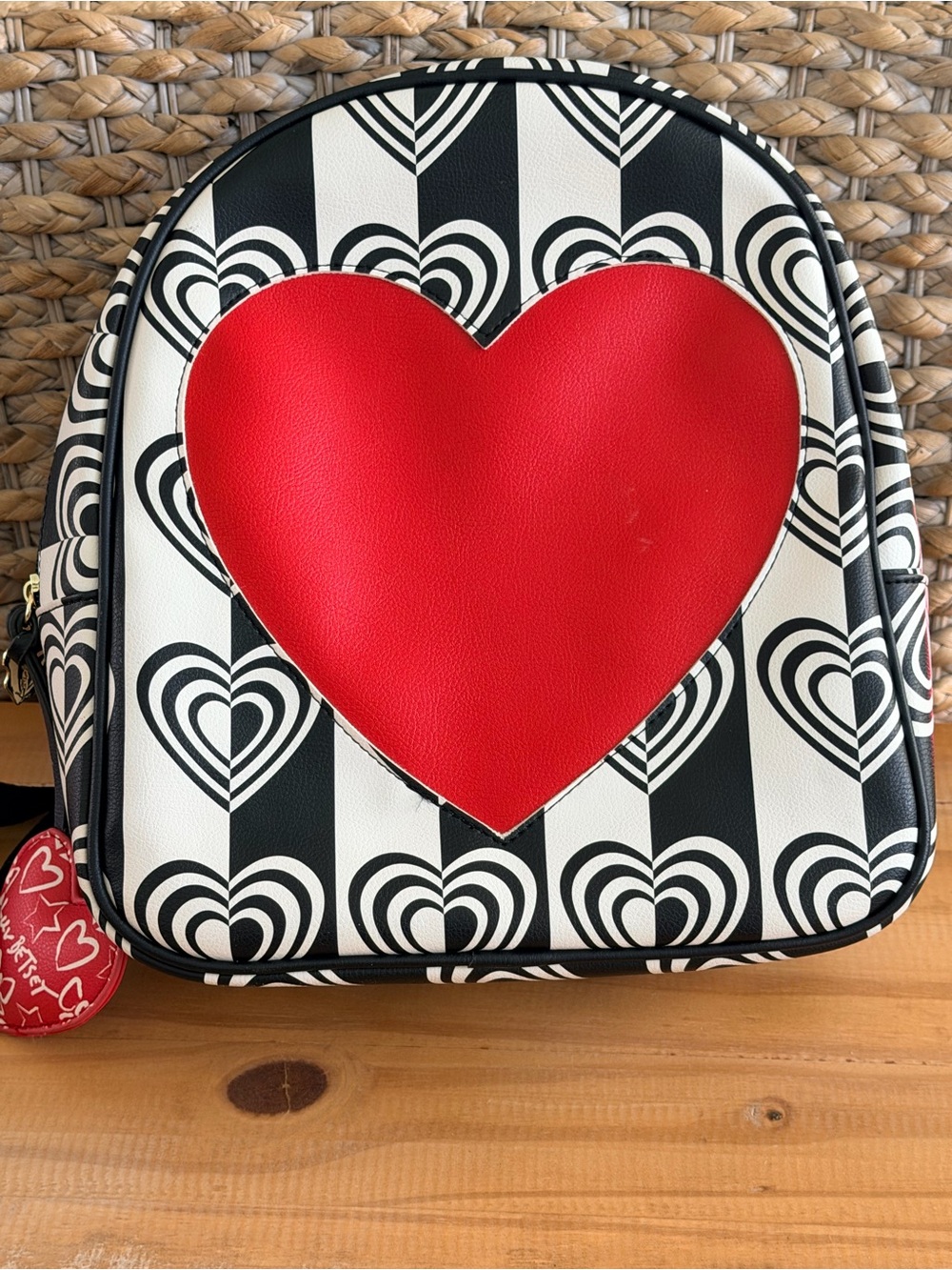 Betsey Johnson QUEEN OF HEARTS BACKPACK Purse BAG Satchel NWOT